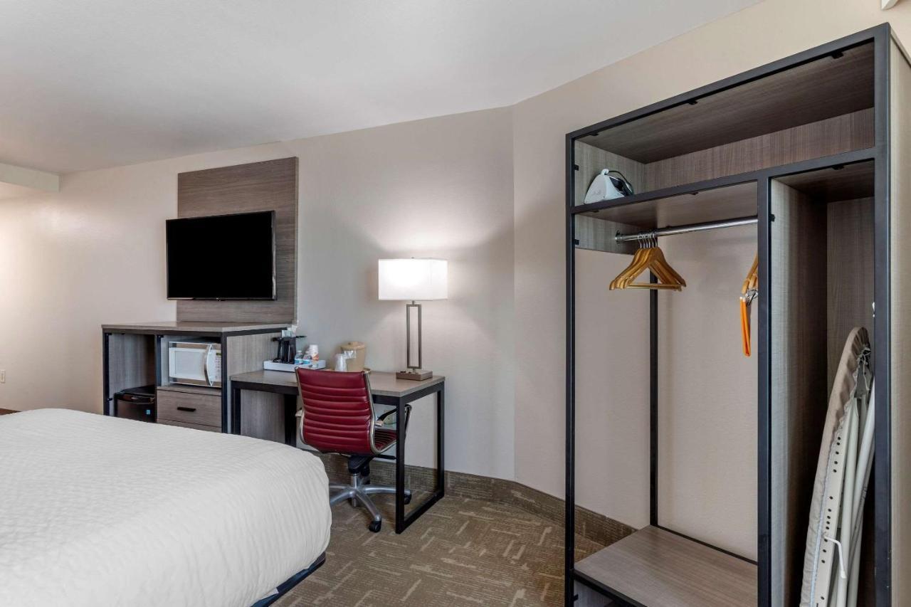 Clarion Pointe Galveston Seawall Εξωτερικό φωτογραφία