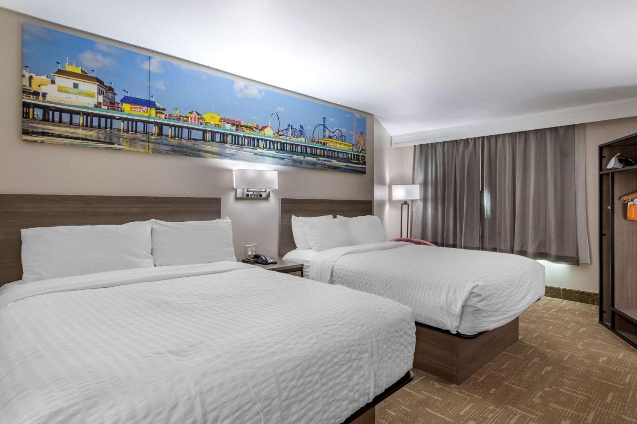 Clarion Pointe Galveston Seawall Εξωτερικό φωτογραφία